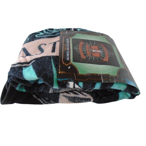 Fantastic Beast The Magic Briefcase Super Plush Throw 46"x60" NWT - Picture 2 of 4